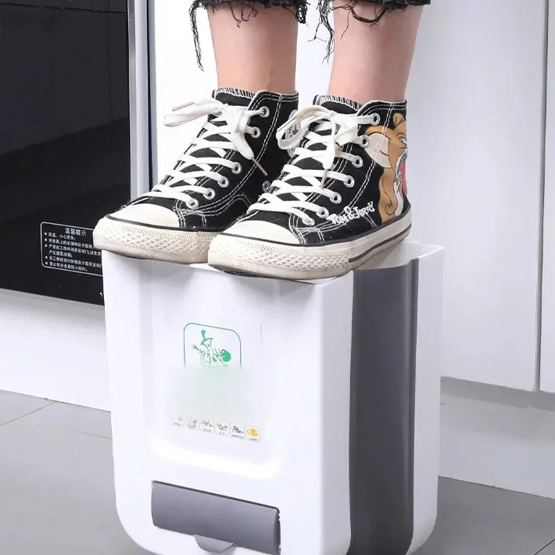 7L/10L Collapsible Trash Can Wall Mounted Slim Trash Can with Trash Bag Container Plastic Hanging Trash Can for Kitchen Bathroom